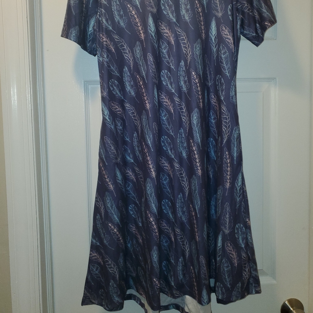 Dress - Picture 6 of 7